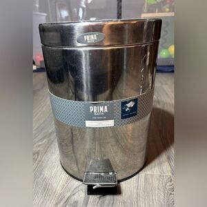 New Prima Bath Step Trash Can NWT